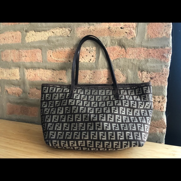 Authentic Fendi Zucchino tote bag - Picture 1 of 13